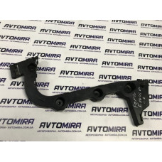 Кронштейн бампера задній правий Ford Focus 3 Wagon 2011-2014 BM51N17E850